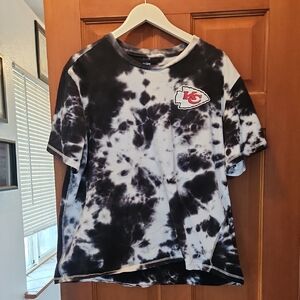 Kansas City Cheifs Tie-Dye Loosefit and Baggy Cute Nfl T-Shirt